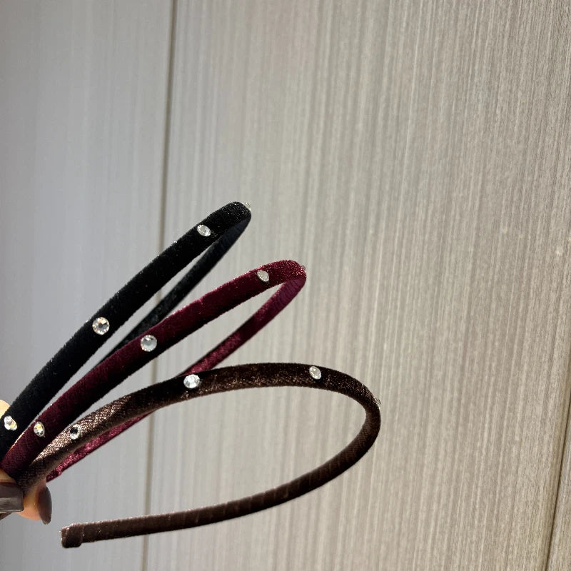 Silk hairband with a diamond decoration