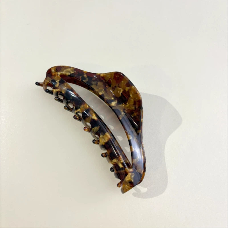Amber claw clip