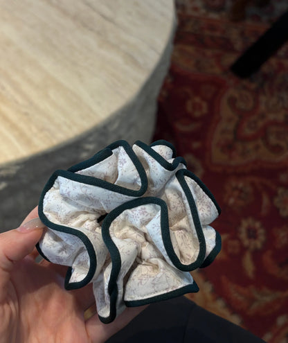 Cream & Dark Green Piped Fabric Scrunchie