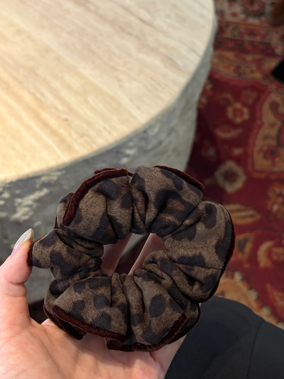 Chic Leopard Print Scrunchie